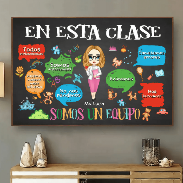 [Spanish Version] In This Classroom We Are A Team - Personalized Canvas - Back To School, 1st Day of School - Custom Gift For Teachers & Educators, Classroom Decoration