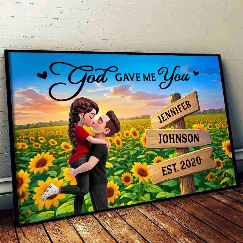 Couple Hugging Kissing Sunflower Field - Personalized Canvas Prints - Gift For Her/Him, Husband/Wife, Couples on Anniversary, Valentine's Day