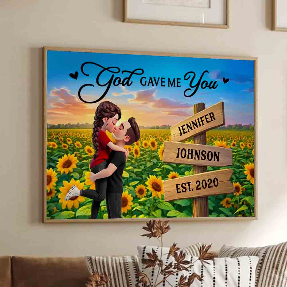 Couple Hugging Kissing Sunflower Field - Personalized Canvas Prints - Gift For Her/Him, Husband/Wife, Couples on Anniversary, Valentine's Day